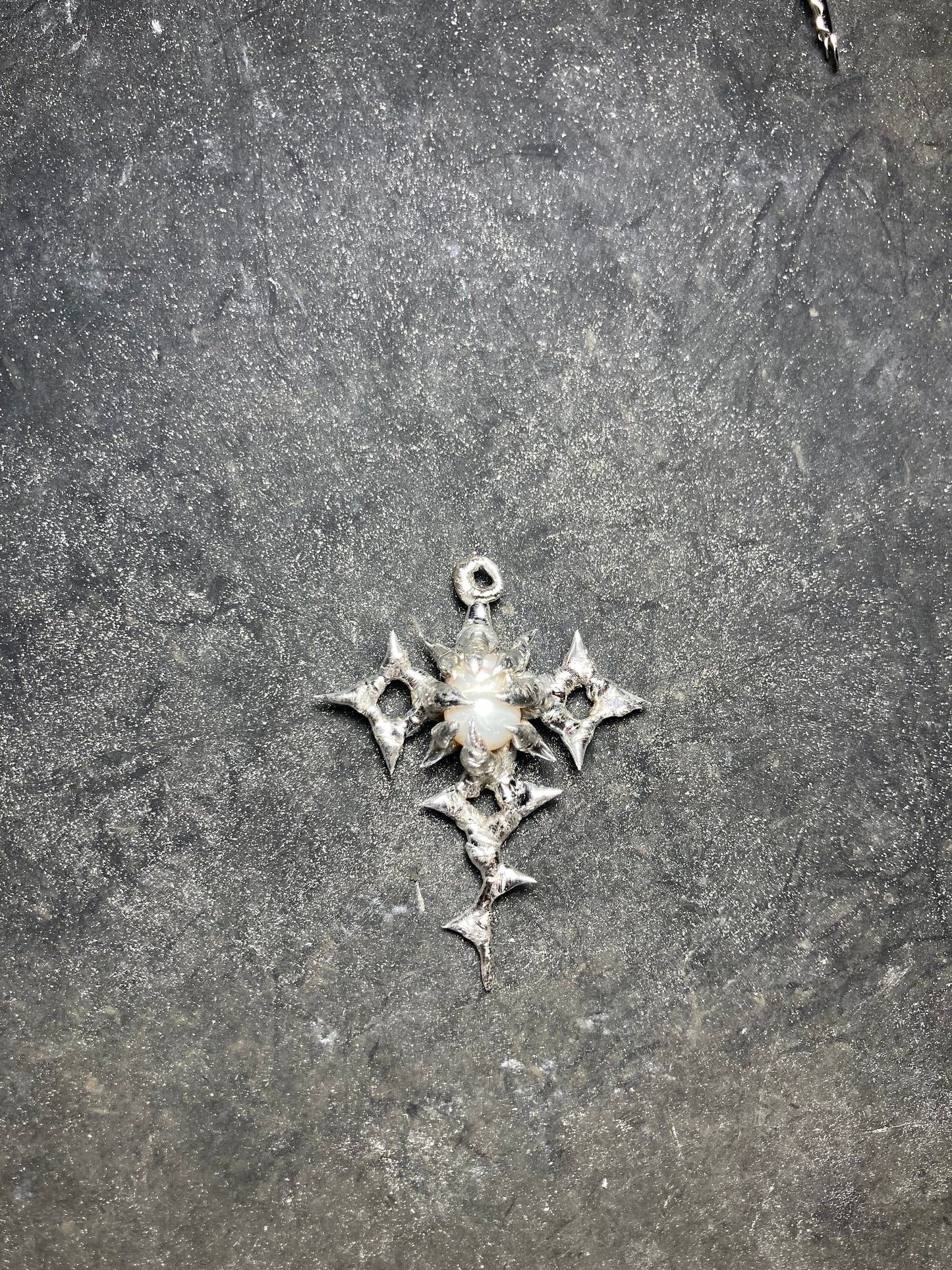 Pearl Thorn Necklace | Lead Free